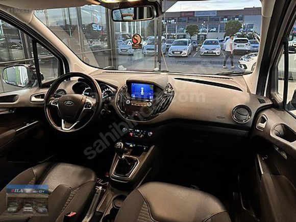 2023 Ford Courier Titanium Plus 33.000 km' DE YETKİLİ SERVİS BAK