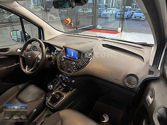 2023 Ford Courier Titanium Plus 33.000 km' DE YETKİLİ SERVİS BAK