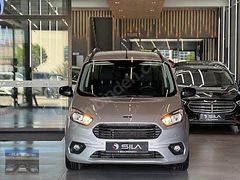2023 Ford Courier Titanium Plus 33.000 km' DE YETKİLİ SERVİS BAK