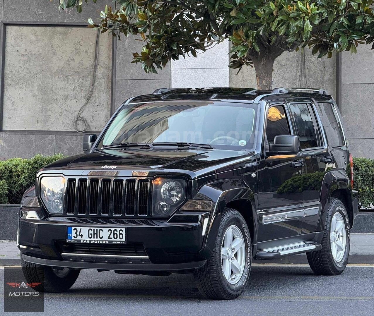 Galeriden Jeep Cherokee 2.8 CRD Limited 2010 Model İstanbul 236.000 km Siyah 2