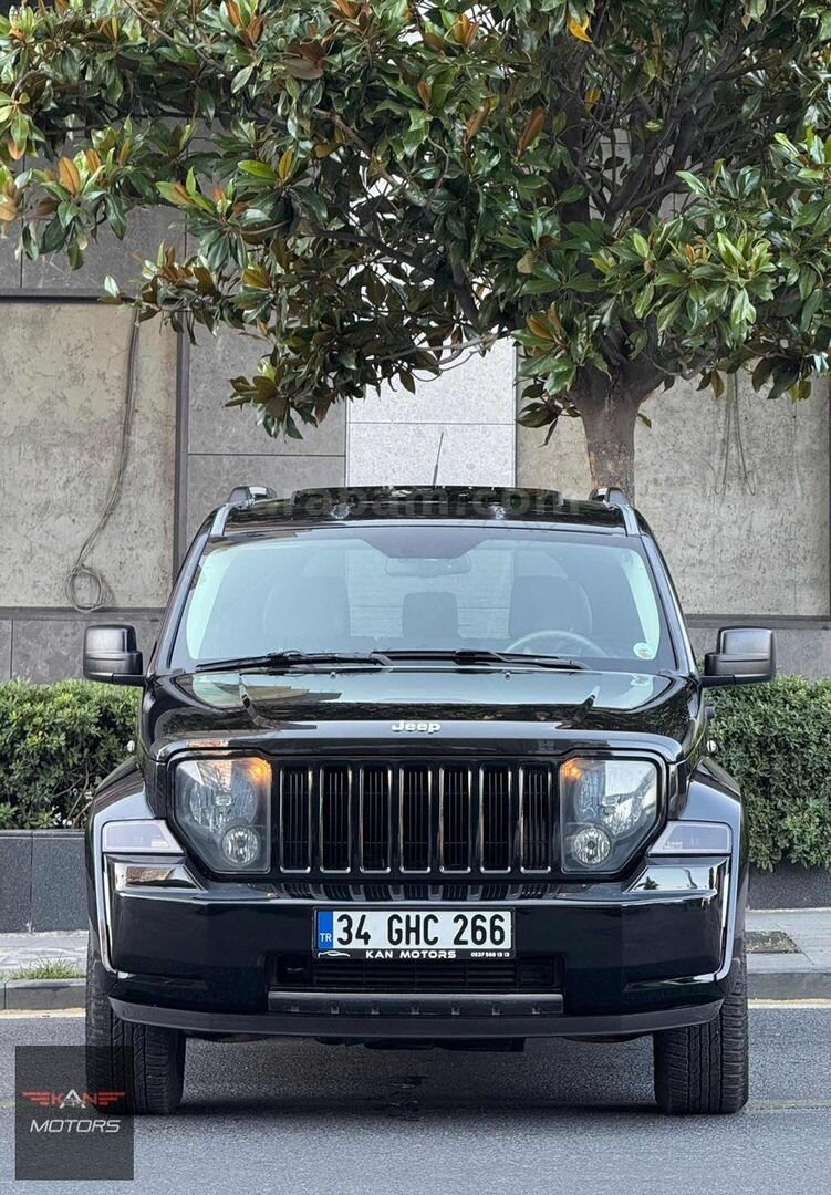 Galeriden Jeep Cherokee 2.8 CRD Limited 2010 Model İstanbul 236.000 km Siyah 3