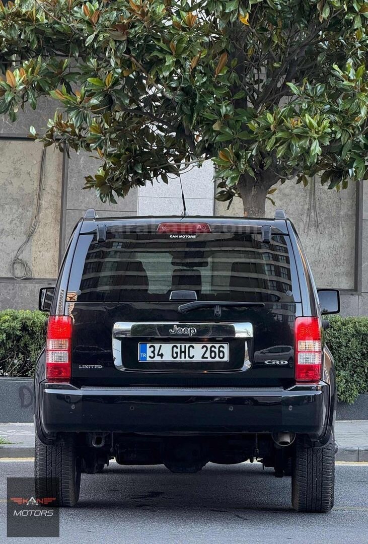 Galeriden Jeep Cherokee 2.8 CRD Limited 2010 Model İstanbul 236.000 km Siyah 6