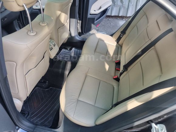 GALERİ BEYAZDAN 2011 E350 CDI 4 MATİC PREMİUM TAM FULL 2.EL