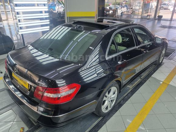 GALERİ BEYAZDAN 2011 E350 CDI 4 MATİC PREMİUM TAM FULL 2.EL