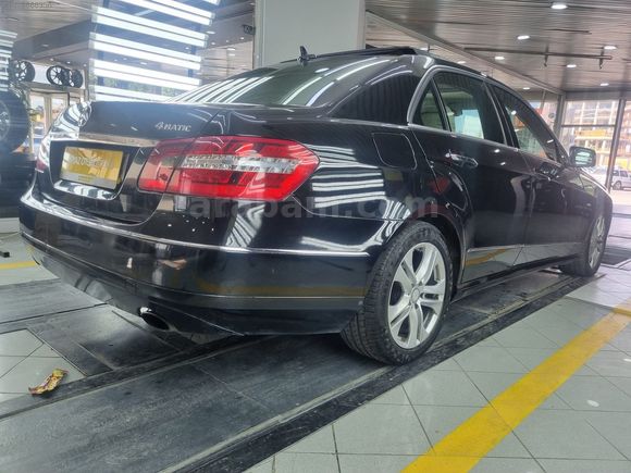 GALERİ BEYAZDAN 2011 E350 CDI 4 MATİC PREMİUM TAM FULL 2.EL