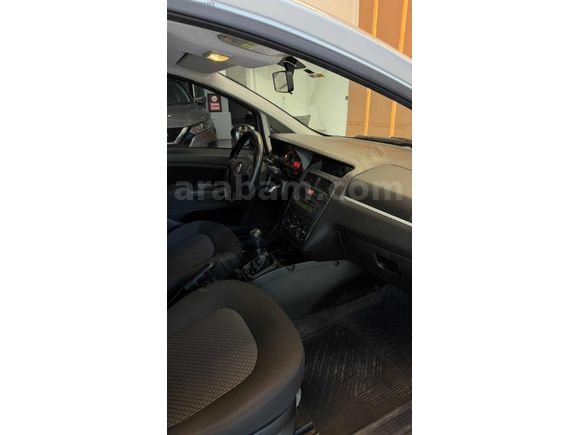 GÜMÜŞ RENKTE&BAKIMLI&230 BİN KMDE