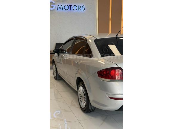 GÜMÜŞ RENKTE&BAKIMLI&230 BİN KMDE