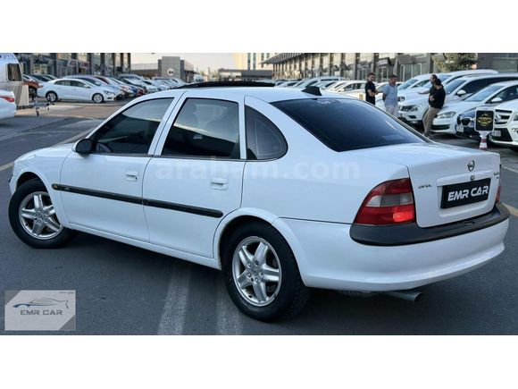 1997MODEL..2.0CD..VECTRA..MANUEL VİTES..DEĞİŞENSİZ..SANRUFF..