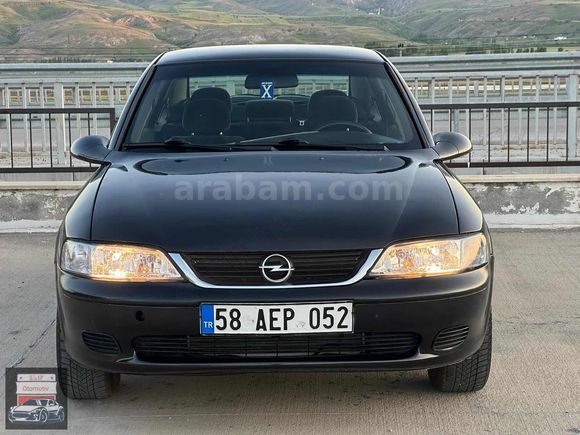 Elif Otomotiv'den Cam Gibi Hatasız Vectra