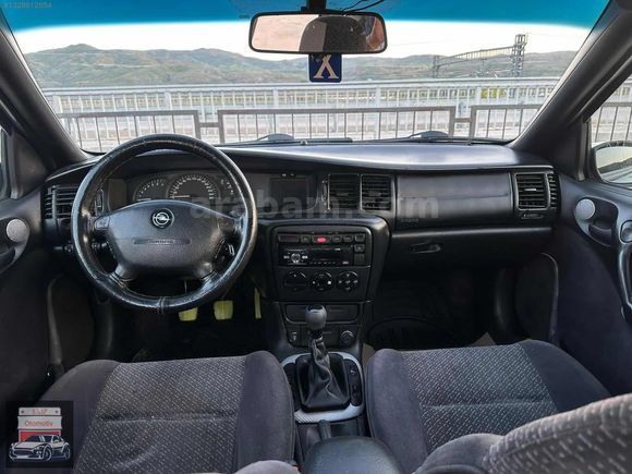 Elif Otomotiv'den Cam Gibi Hatasız Vectra