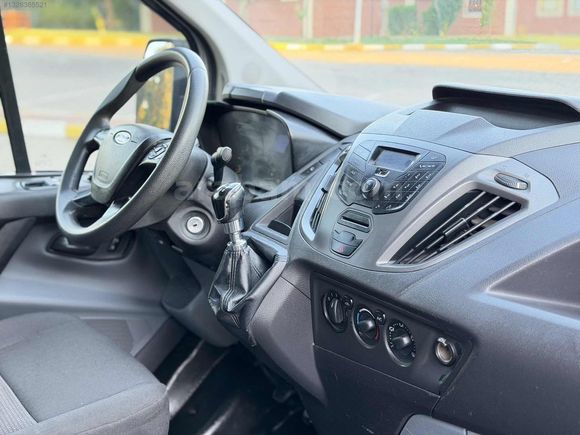 FORD TRANSİT CUSTOM KLİMALI FATURALI DEĞİŞENSİZ