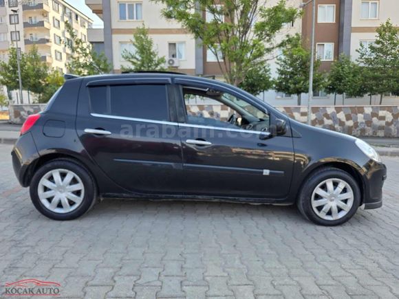 KOÇAK AUTO OTOMATİK CAM TAVAN SANRUFLU ÖZEL ÜRETİM CLIO 2008