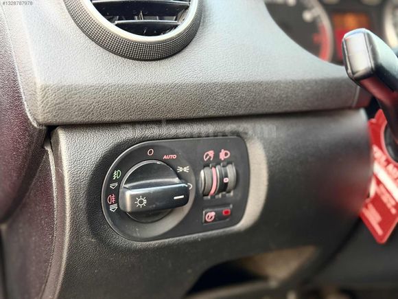 ORJİNAL S-LİNE SANRUFLU DEĞİŞENSİZ TAM DONANIM DÜŞÜK KM