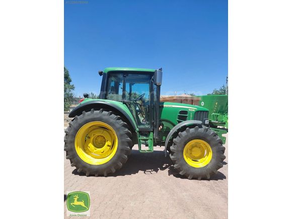 2011 MODEL JOHN DEERE 6430 4WD KABİNLİ TRAKTÖR SATILIKTIR.