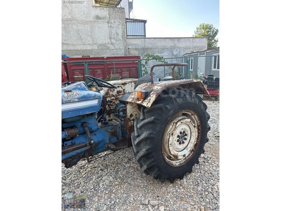 Ford 3000'lik 1972 Model Motor Durumu Süper 4 Lastik Yeni