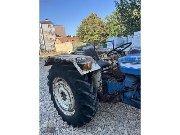 Ford 3000'lik 1972 Model Motor Durumu Süper 4 Lastik Yeni