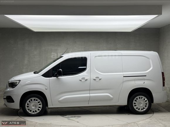 ORJİNAL HATASIZ BOYASIZ 2023 OPEL COMBO CARGO 1.5 D ELEGANCE XL