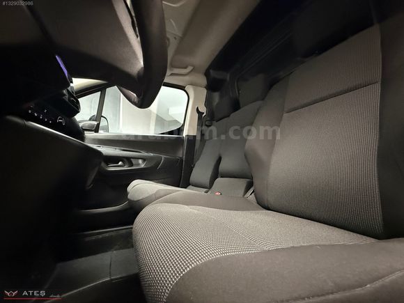 ORJİNAL HATASIZ BOYASIZ 2023 OPEL COMBO CARGO 1.5 D ELEGANCE XL