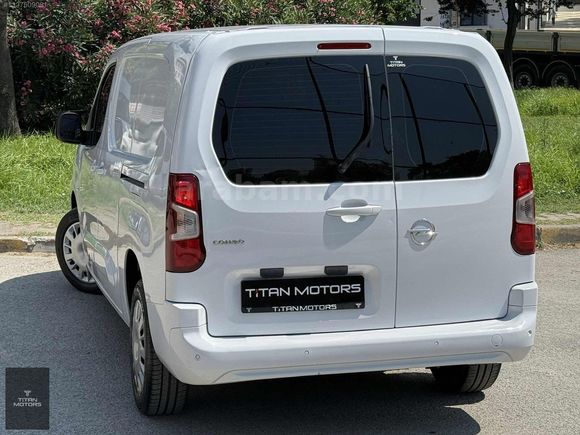 TİTAN MOTORS 24 ÇKŞ OPEL COMBO XL ELEGANCE 88 BİN KM BOYASIZ