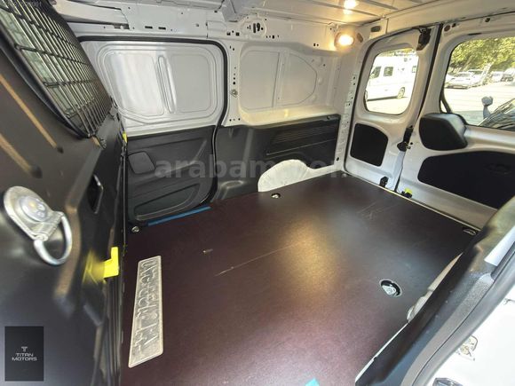 TİTAN MOTORS 24 ÇKŞ OPEL COMBO XL ELEGANCE 88 BİN KM BOYASIZ