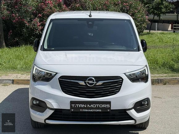 TİTAN MOTORS 24 ÇKŞ OPEL COMBO XL ELEGANCE 88 BİN KM BOYASIZ