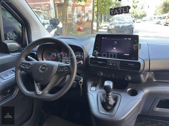 TİTAN MOTORS 24 ÇKŞ OPEL COMBO XL ELEGANCE 88 BİN KM BOYASIZ