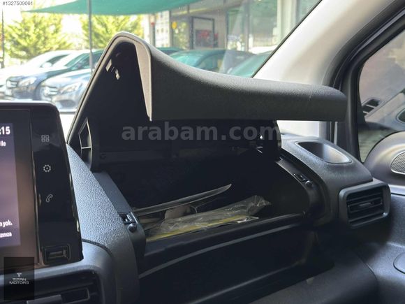 TİTAN MOTORS 24 ÇKŞ OPEL COMBO XL ELEGANCE 88 BİN KM BOYASIZ