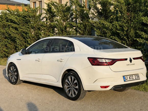 Sahibinden Renault Megane 1.3 TCe Icon 2023 Model 