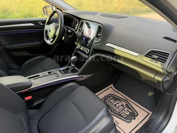 Sahibinden Renault Megane 1.3 TCe Icon 2023 Model 