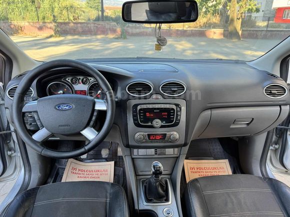 EVRENSEL AUTO'DAN FORD FOCUS
