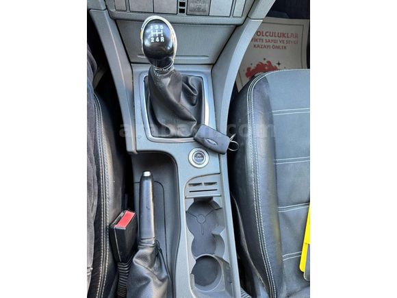 EVRENSEL AUTO'DAN FORD FOCUS