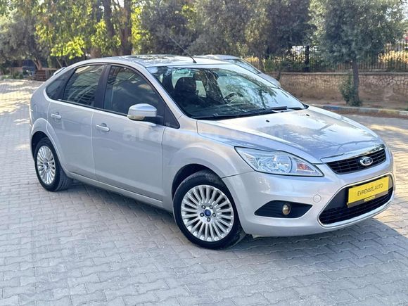 EVRENSEL AUTO'DAN FORD FOCUS