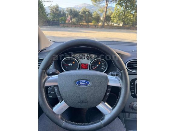 EVRENSEL AUTO'DAN FORD FOCUS