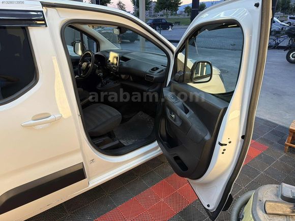 OPEL COMBO 1.5 69 KM TAMAMINA KREDİ İMKANI