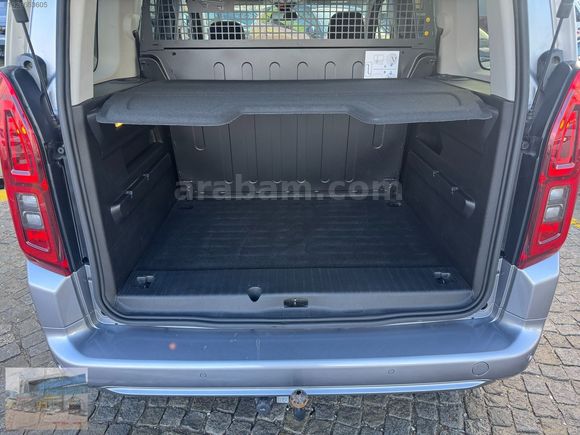 300.000 TL %0 FAİZ-HATASIZ 2023 OPEL COMBO 1.5 D ULTİMATE
