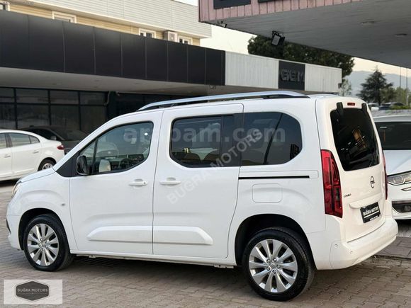 BOYASIZ-2021 Model Opel Combo 1.5D Ultimate Cam Tavan 65.000 KM