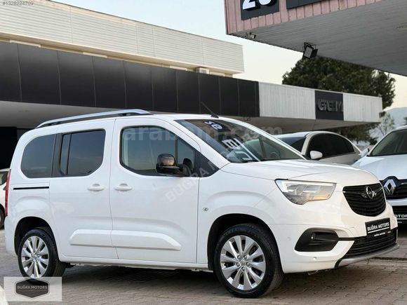 BOYASIZ-2021 Model Opel Combo 1.5D Ultimate Cam Tavan 65.000 KM