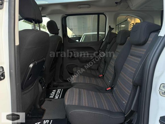 BOYASIZ-2021 Model Opel Combo 1.5D Ultimate Cam Tavan 65.000 KM