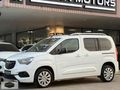 BOYASIZ-2021 Model Opel Combo 1.5D Ultimate Cam Tavan 65.000 KM