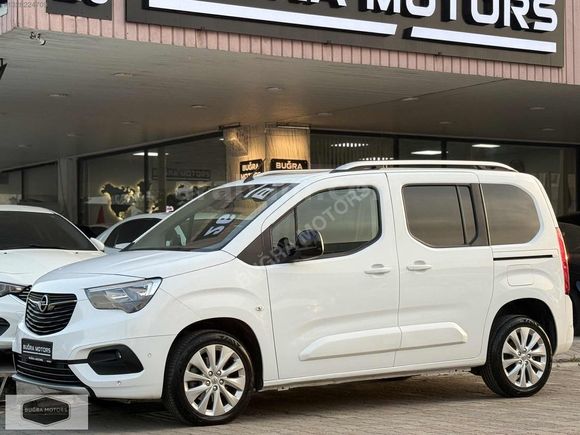 BOYASIZ-2021 Model Opel Combo 1.5D Ultimate Cam Tavan 65.000 KM