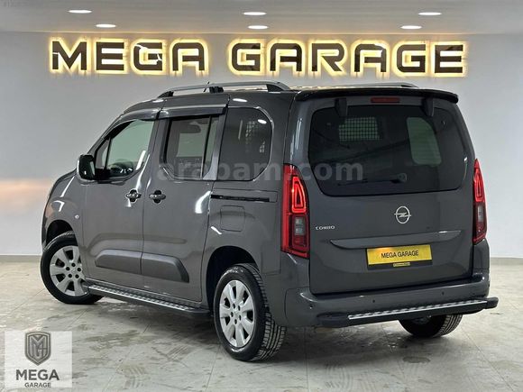 MEGA GARAGE 2022 OPEL COMBO 1.5 D EDİTİON TRAMERSİZ DEĞİŞENSİZ