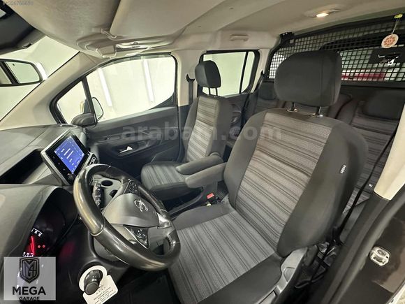 MEGA GARAGE 2022 OPEL COMBO 1.5 D EDİTİON TRAMERSİZ DEĞİŞENSİZ