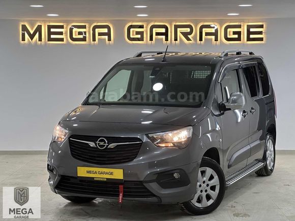 MEGA GARAGE 2022 OPEL COMBO 1.5 D EDİTİON TRAMERSİZ DEĞİŞENSİZ