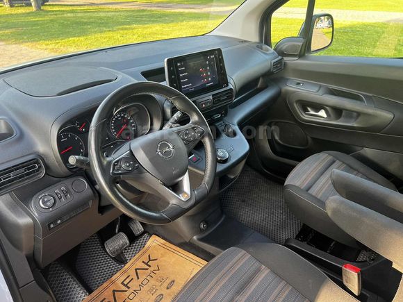COMBO LİFE ULTİMATE OTOMATİK-2022-68000KM-HATASIZ