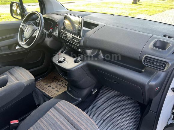 COMBO LİFE ULTİMATE OTOMATİK-2022-68000KM-HATASIZ