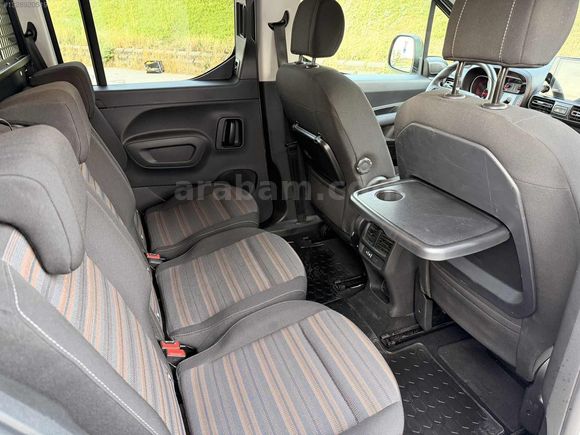 *KÖKLÜOGLU* 2024 OPEL COMBO 1.5 D ELEGANCE G.GÖRÜŞ/D.ISITMA