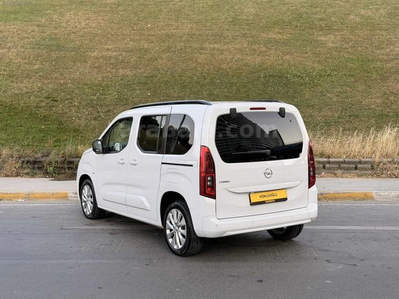 *KÖKLÜOGLU* 2024 OPEL COMBO 1.5 D ELEGANCE G.GÖRÜŞ/D.ISITMA