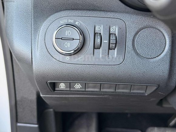 *KÖKLÜOGLU* 2024 OPEL COMBO 1.5 D ELEGANCE G.GÖRÜŞ/D.ISITMA