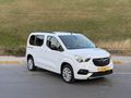 *KÖKLÜOGLU* 2024 OPEL COMBO 1.5 D ELEGANCE G.GÖRÜŞ/D.ISITMA