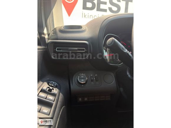 BEST 2.EL'DEN %0 FAİZ ORANI İLE OPEL COMBO OTOMATİK (2023)